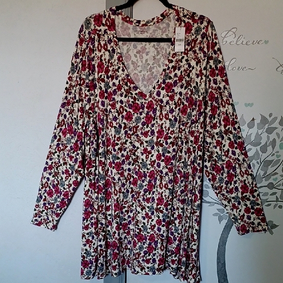 Lane Bryant Tops - NWT Flowy, Floral Tunic!!!